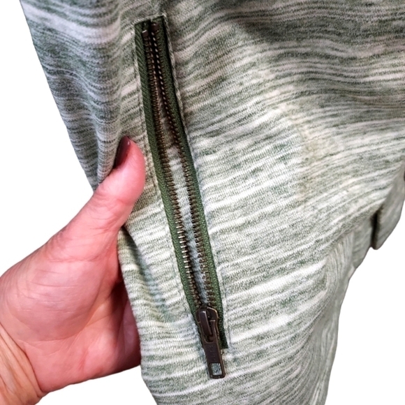 Matilda Jane "Out the Door" Vest small Heather Green stripes - Picture 2 of 10